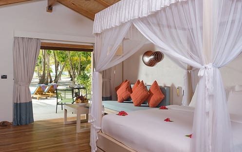 Jacuzzi Beach Villa
